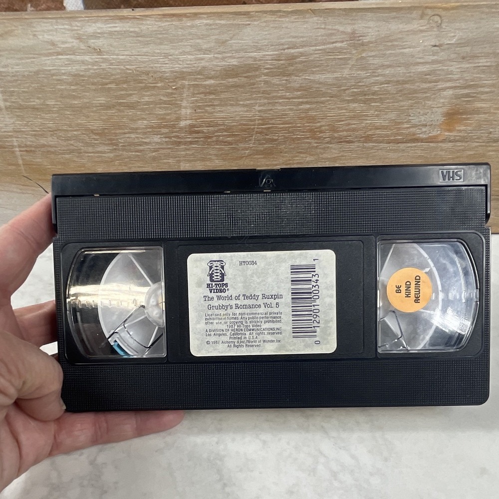 The World of Teddy Ruxpin: Grubby's Romance Vol 5 (VHS, 1987) NTSC - Picture 8 of 13